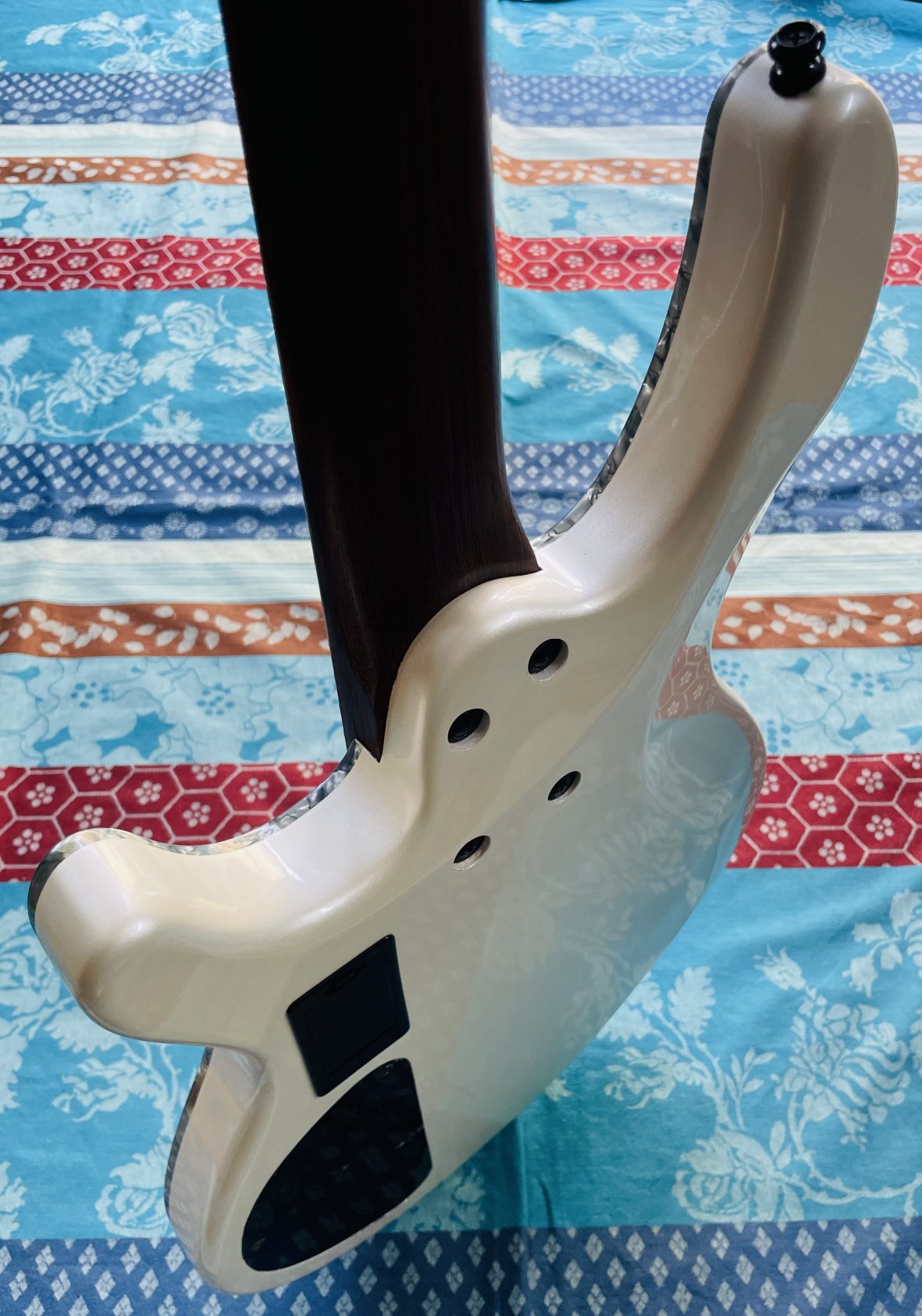 Basse électrique active 5 cordes Cort C5H White Pearl n°130803341 (Indonésia) – Image 13