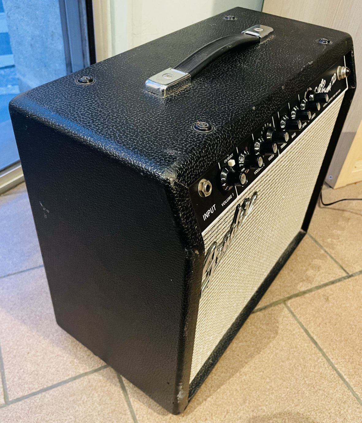 Ampli guitare lampes Fender Super Champs XD n°CKWH09000752, footswitch Fender – Image 3