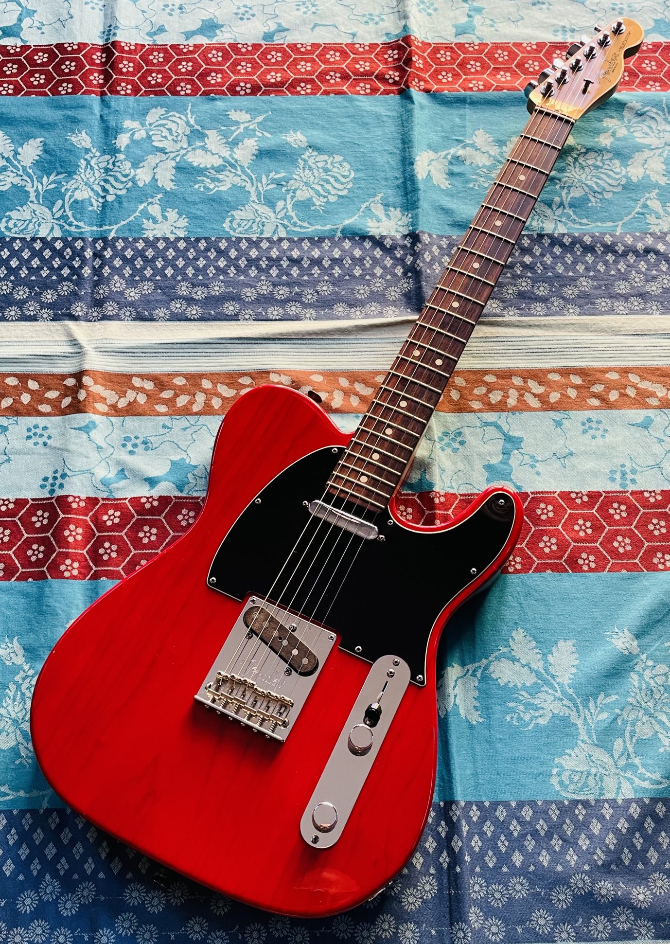 Guitare électrique Fender Telecaster American Standard Telecaster RTW CRT Crimson Red Transparent (Ash) n°US12179459 (2012, USA), modèle 0113200738