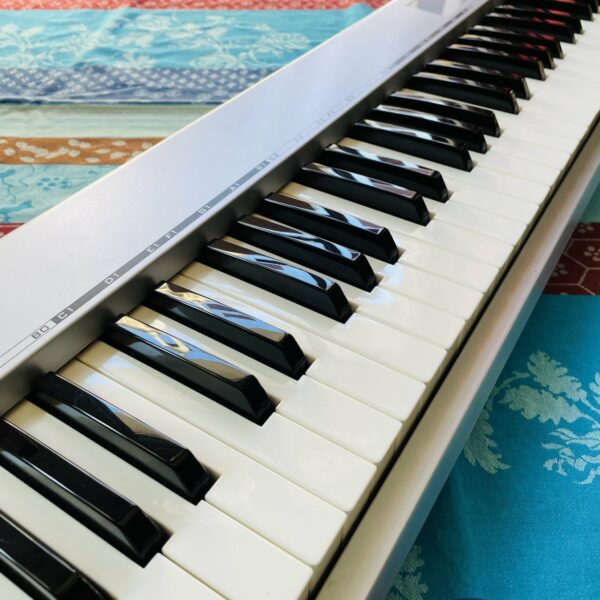 Alternative view of Clavier maitre M-Audio Keystation 88es n°BWDKT12500295, 88 touches