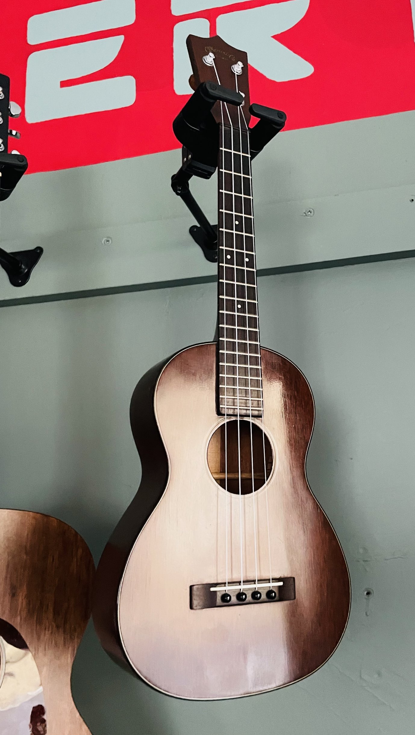 Ukulélé ténor acajou Martin (1950, USA), bel étui Gator – Image 9