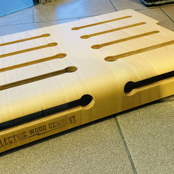 Pedalboard Electric Wood Compagny EWC10 (France), housse d’origine, scratch