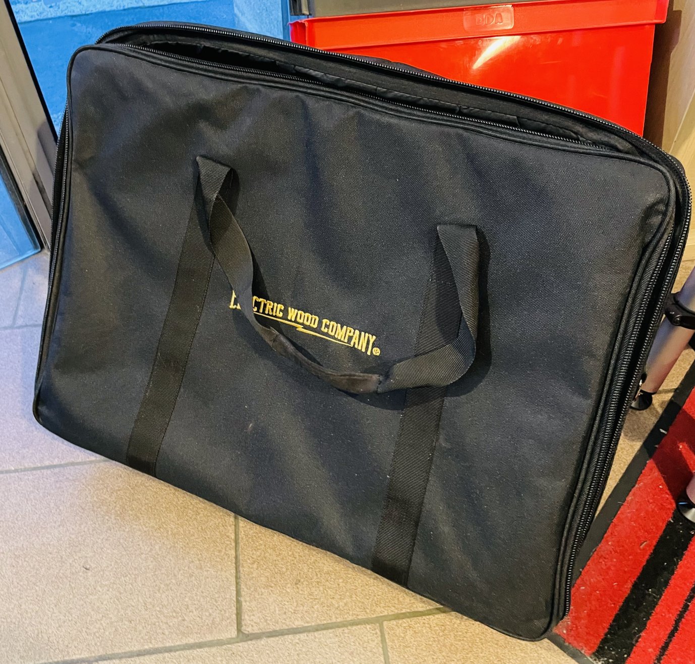 Pedalboard Electric Wood Compagny EWC10 (France), housse d’origine, scratch – Image 5