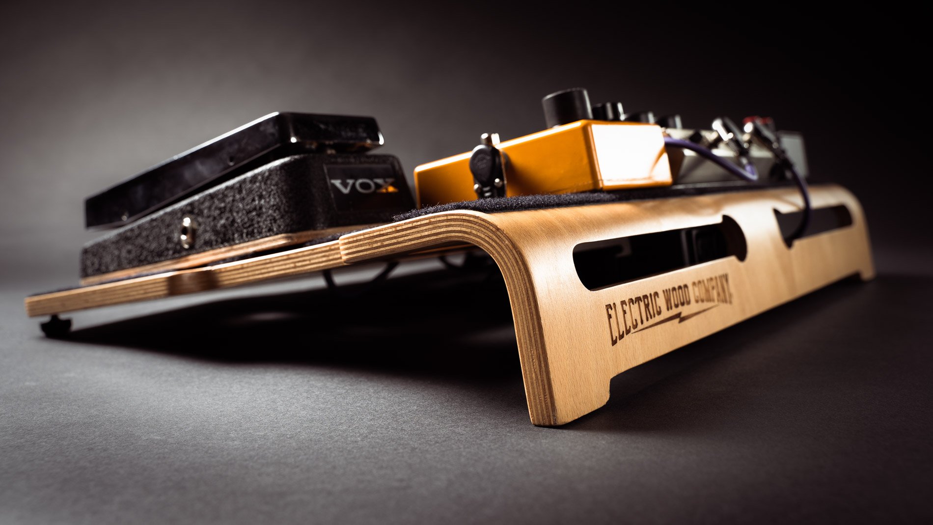 Pedalboard Electric Wood Compagny EWC10 (France), housse d’origine, scratch – Image 6