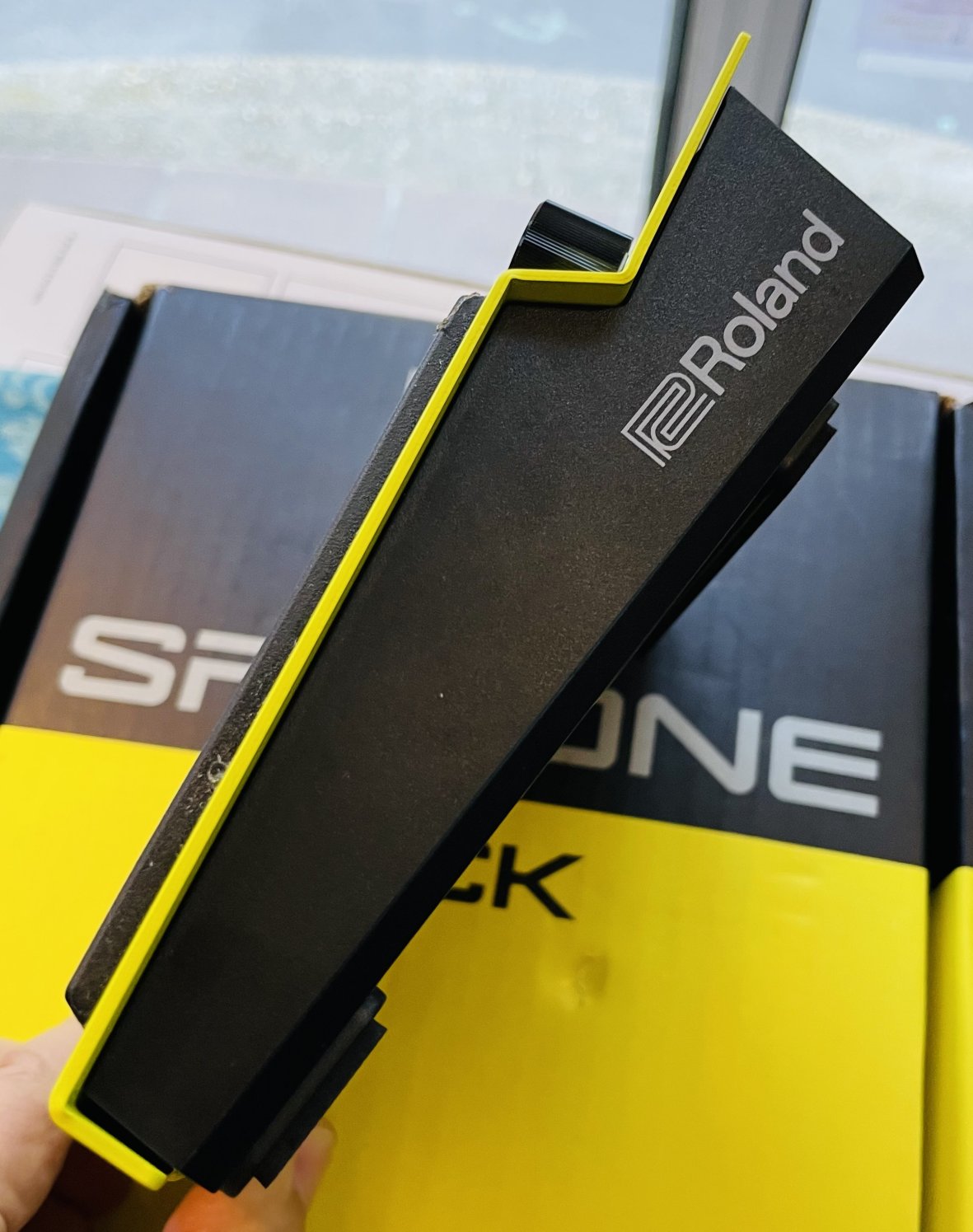 Pad électronique Roland SPD::One Kick, boite, alim Boss PSA ajoutée – Image 2