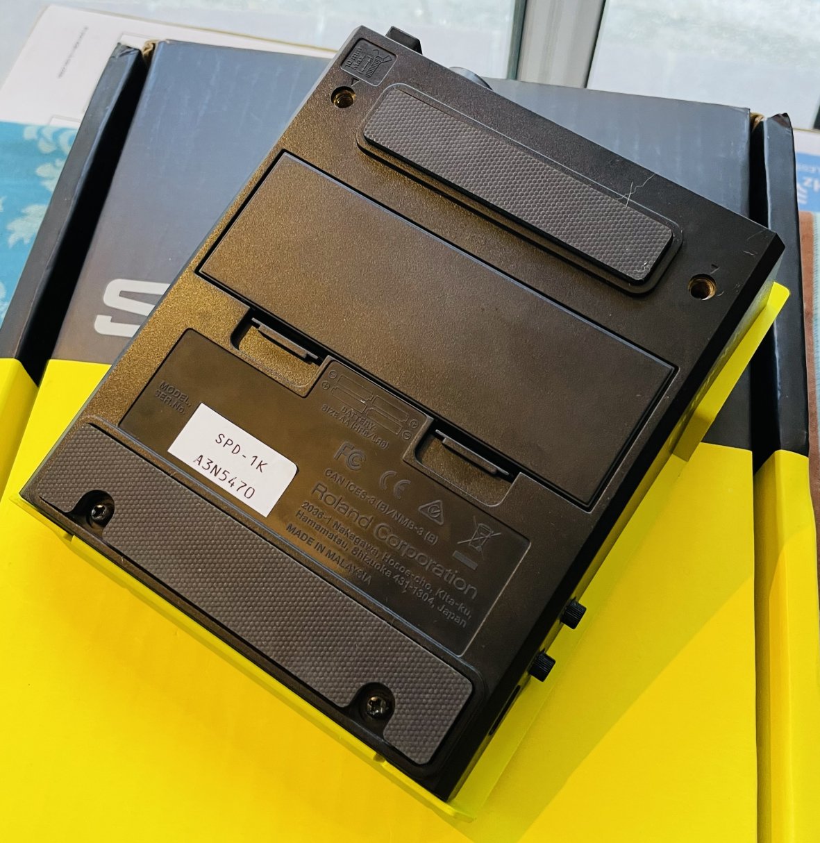 Pad électronique Roland SPD::One Kick, boite, alim Boss PSA ajoutée – Image 5