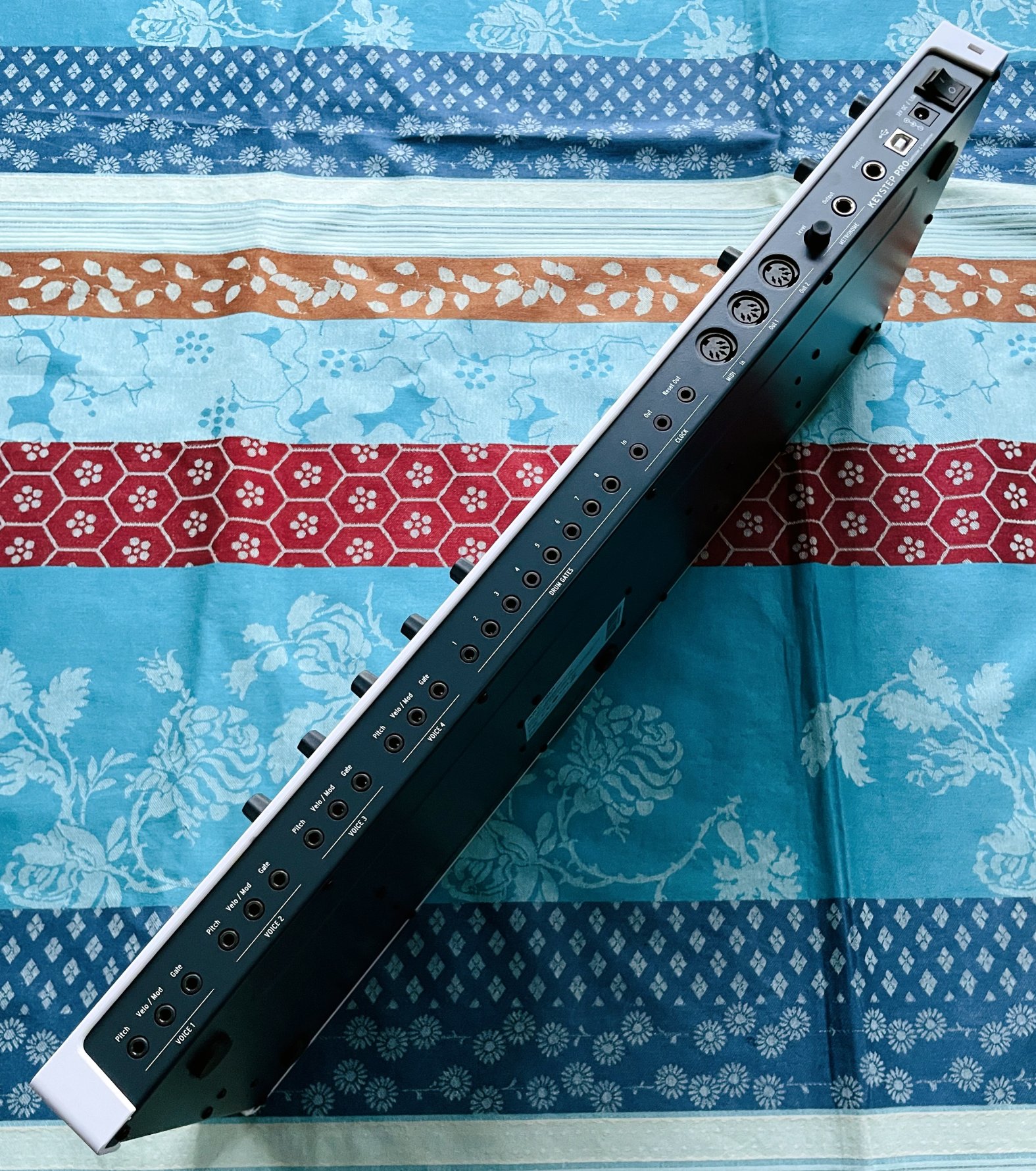 Clavier maitre séquenceur Arturia Keystep Pro 37 touches n°4631400968160389, boite d’origine, notice, code – Image 3