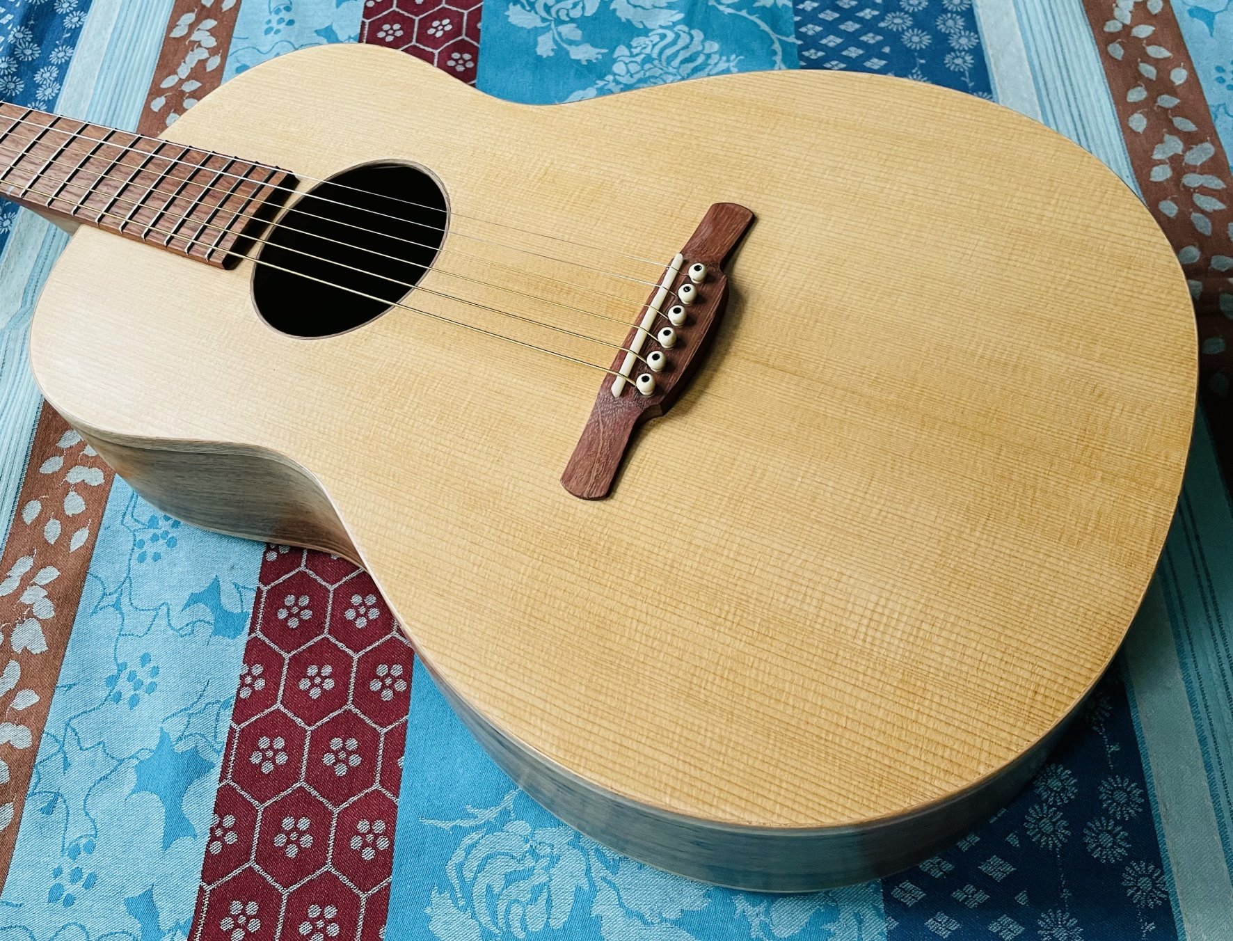 Guitare création luthier Baudry parlor (Charente) – Image 2