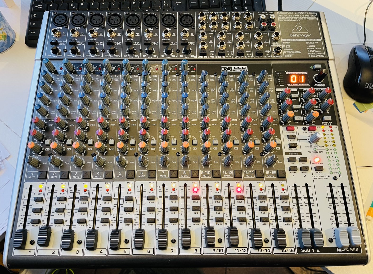 Table de mixage analogique Behringer Xenyx X2222 USB n°22120076AOL, carton, alim – Image 3