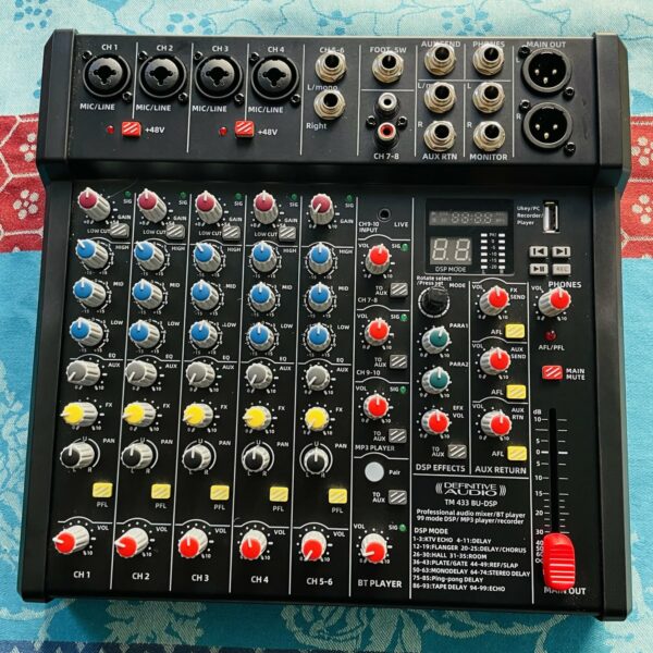 Alternative view of Table de mixage 10 canaux Definite Audio TM433 BU-DSP n°2308000164, carton d’origine, alim