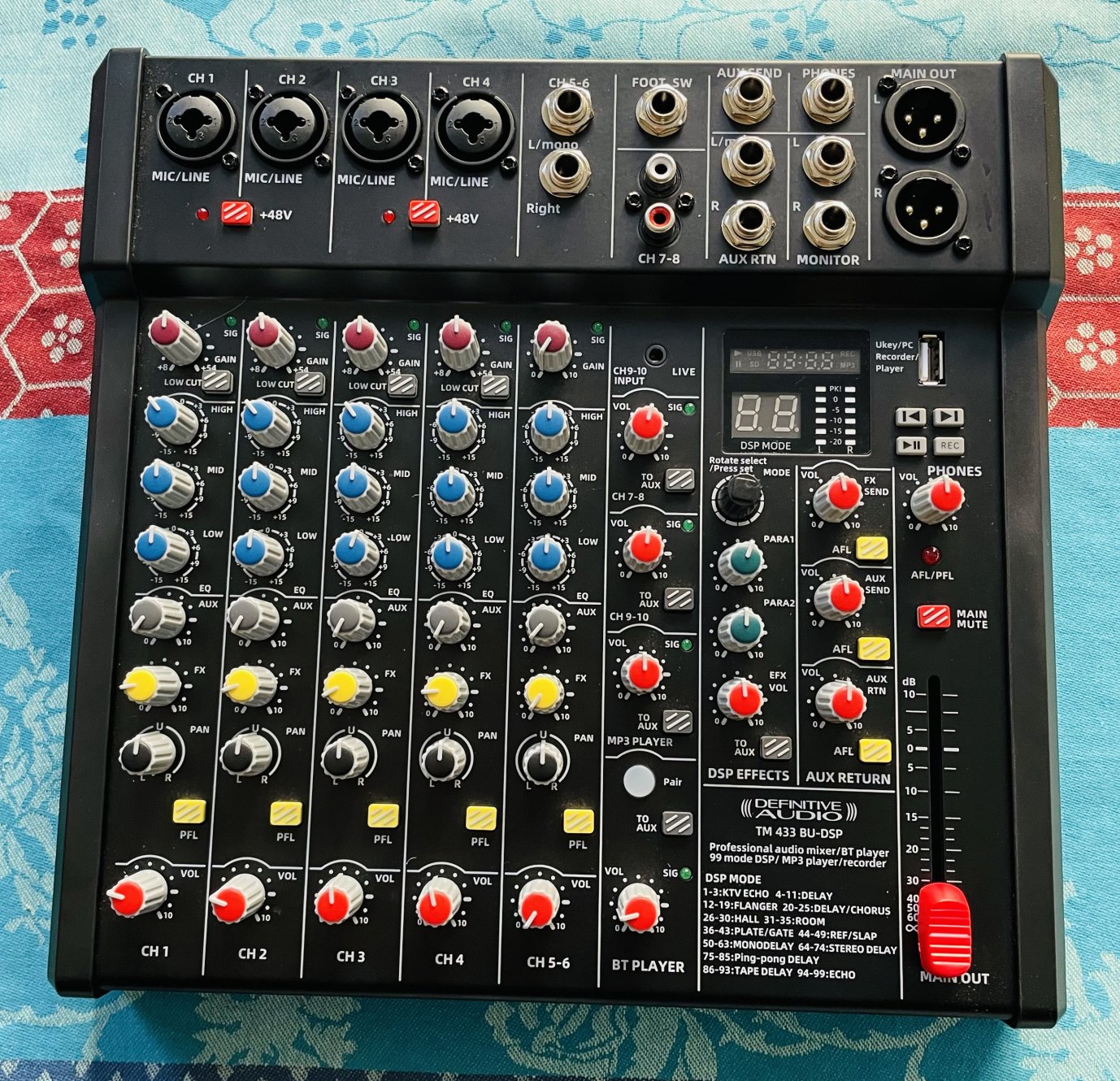 Table de mixage 10 canaux Definite Audio TM433 BU-DSP n°2308000164, carton d’origine, alim – Image 2