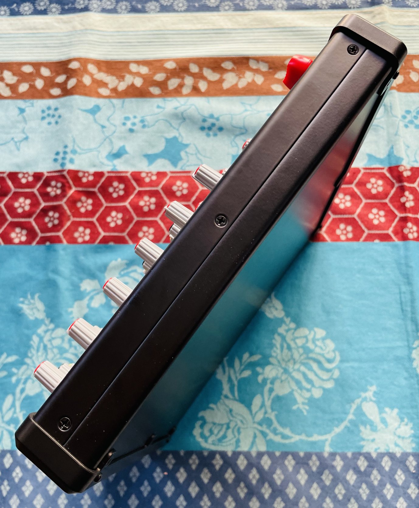 Table de mixage 10 canaux Definite Audio TM433 BU-DSP n°2308000164, carton d’origine, alim – Image 3