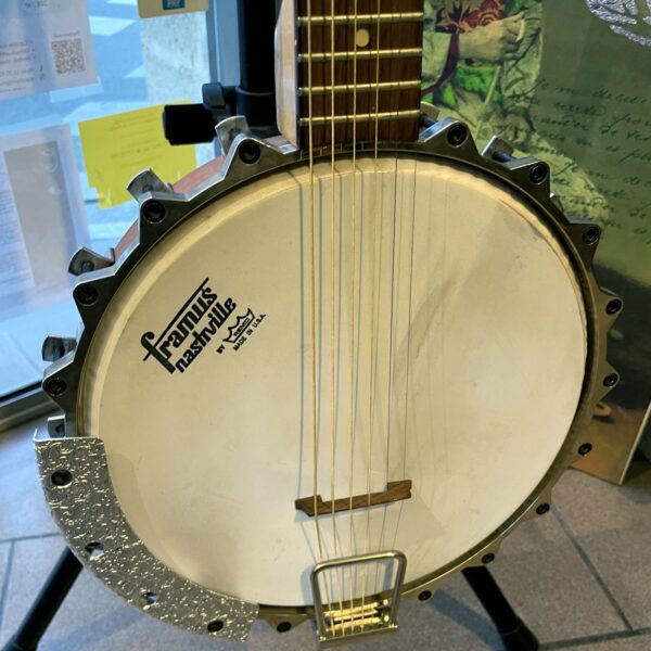 Alternative view of Banjo 6 cordes Framus Nashville openback (Germany, 1976), étui d’origine, accessoires métal