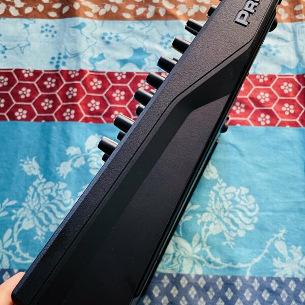 Alternative view of Table de mixage 10 canaux Mackie Pro FX10 n°2051373BRNS1135, boite d’origine, notice