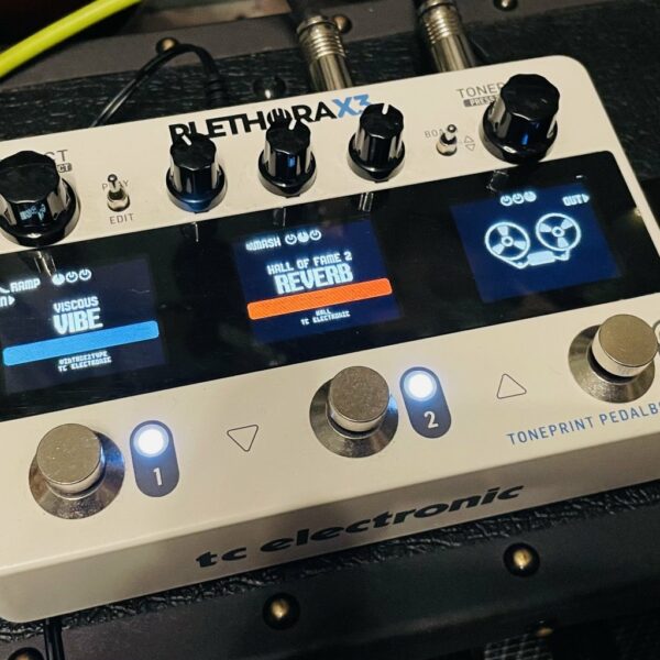 Pédale TC Electronic Plethora X3 n°S10901299BEB4, alim