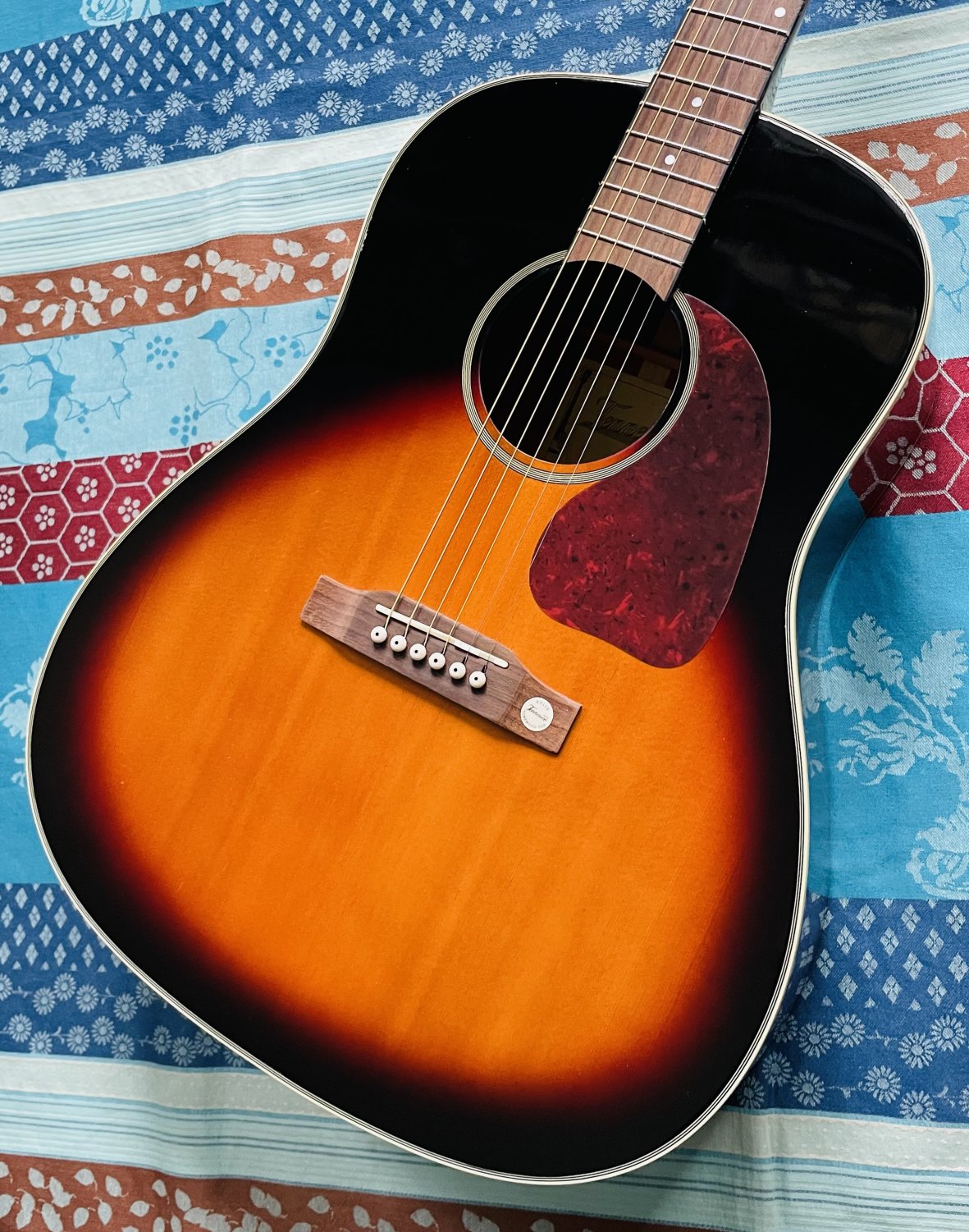 Guitare acoustique Tennessee J-45 (Gewa), méthode, accordeur, housse Turtle bag, réglée luthier Manteau (10.12.25) – Image 2