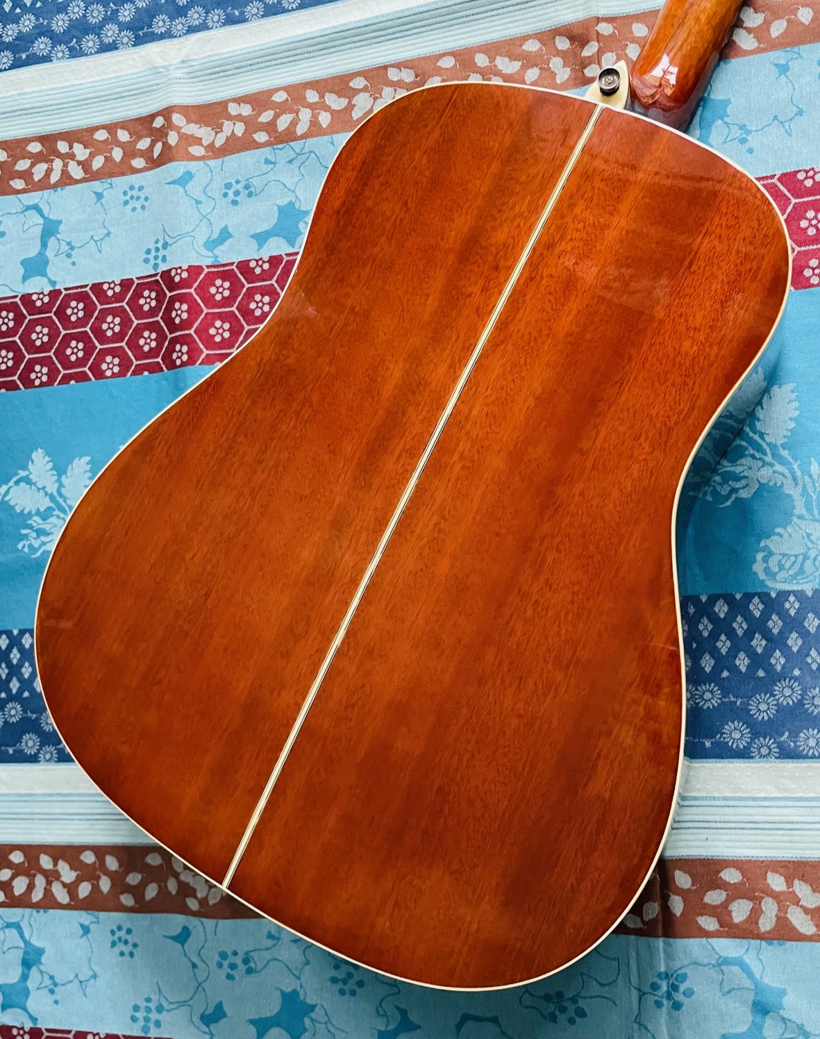 Guitare acoustique Tennessee J-45 (Gewa), méthode, accordeur, housse Turtle bag, réglée luthier Manteau (10.12.25) – Image 7