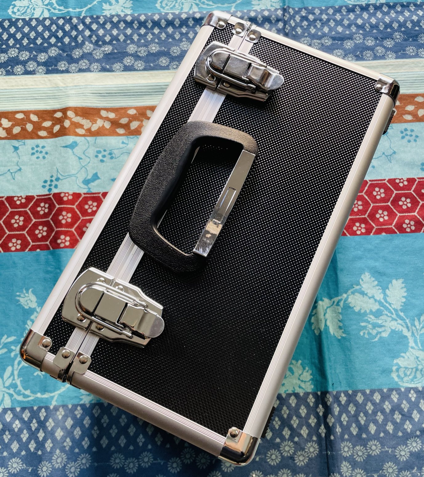 Valise rangement de câbles cube