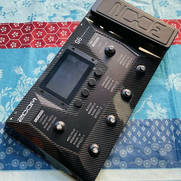 Multieffets Zoom G6 n°C62012401, boite d’origine, notice, alim