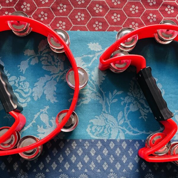 Alternative view of 2 tambourins plastique rouge n°1 + n°2