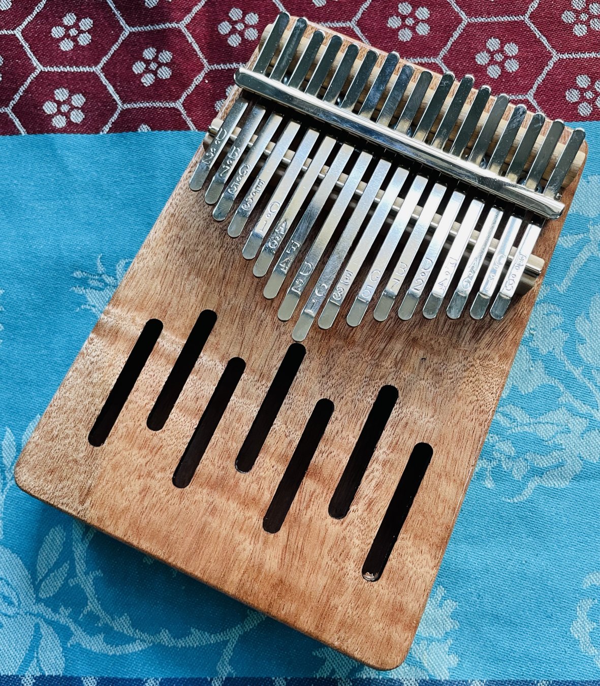 Kalimba Hokema, boite d’origine