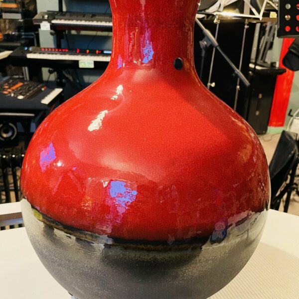 Alternative view of Percussion udu Meinl ID7 RB