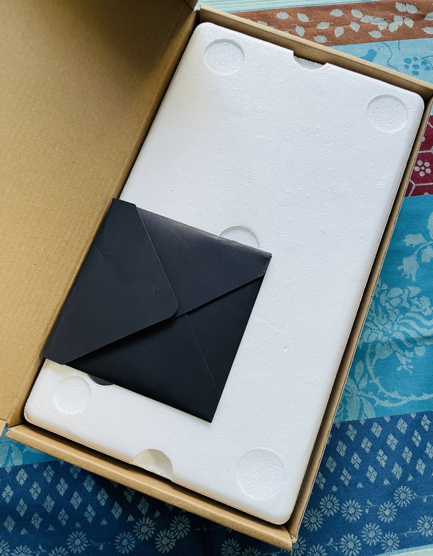 Workstation Natives Instruments Mikro MK3 n°3MM209301511544, boite d’origine, codes, usb – Image 5