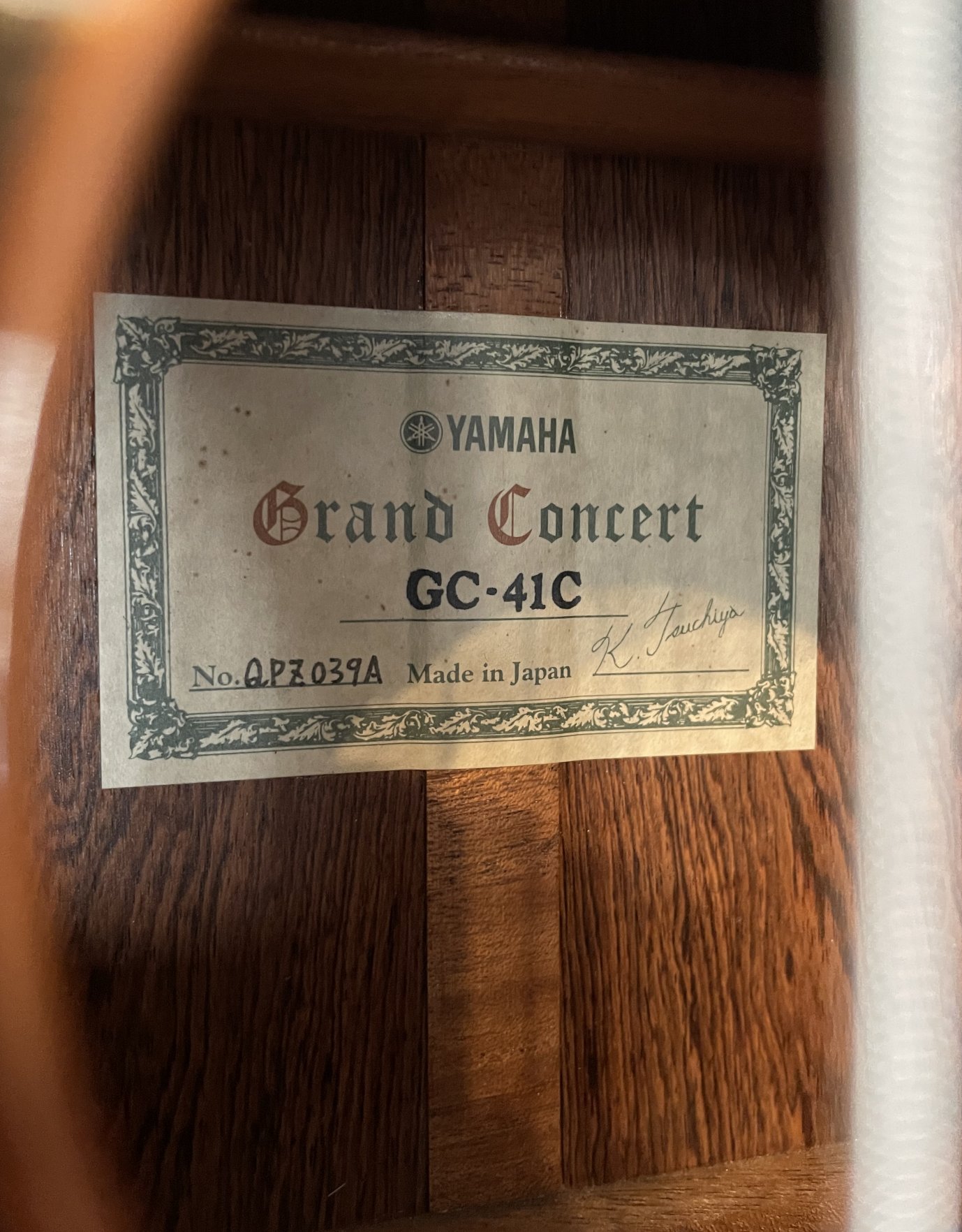 Guitare classique haut de gamme Yamaha Grand Concert GC41C n°QPZ39A (Japan), bel étui Yamaha, cordes neuves Knobloch Actives 400 ADQ medium high tension – Image 19