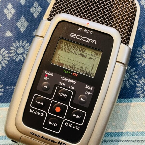 Enregistreur Zoom H2 n°00158083, accessoires complets, boite, carte SD 525MB