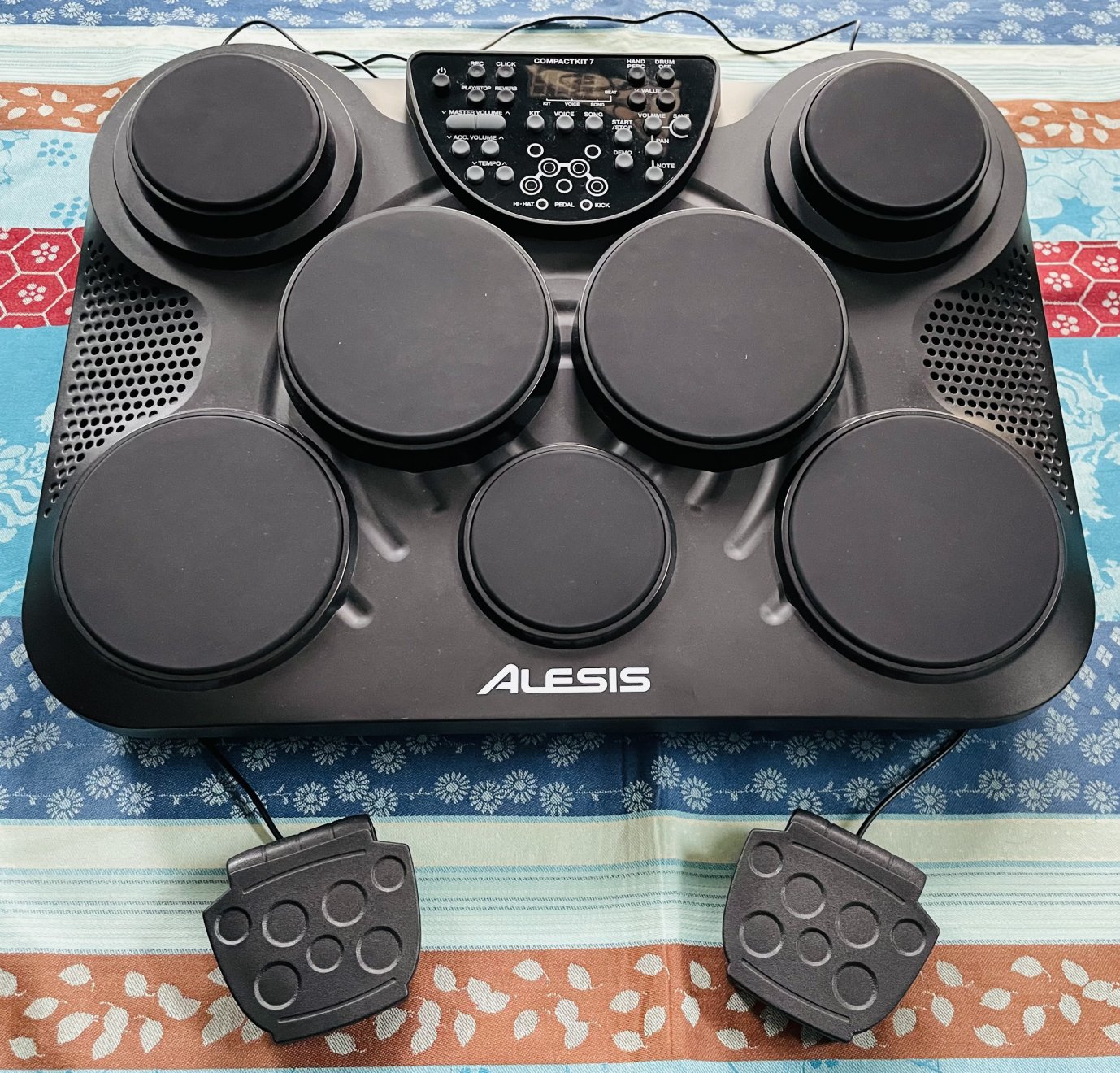 Batterie électronique portable Alesis Compact Kit 7, 2 pads, notice, alim