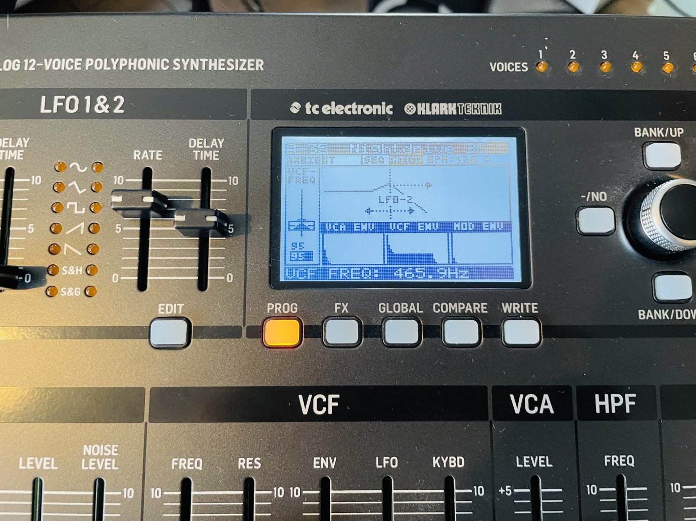 Expandeur synthé Behringer Deep Mind 12D rack n°S24090061CF3, valise Flynt Pro – Image 3