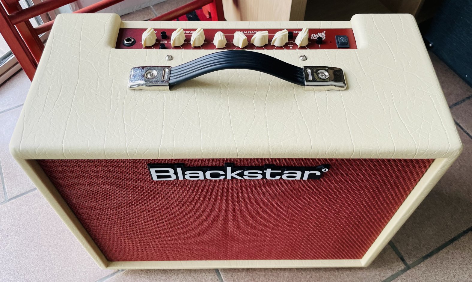Ampli guitare BlackStar Debut 50R Cream Oxblood n°(21)ECG230404862, carton d’origine, Lead Foot FS-2 (cable 3,5m) 2172168DBH00399 – Image 2