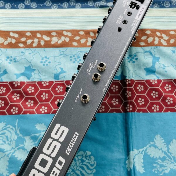 Alternative view of Multi-effets guitare Boss ME-80 n°N6K5728, carton d’origine, alim 1Spot 9V