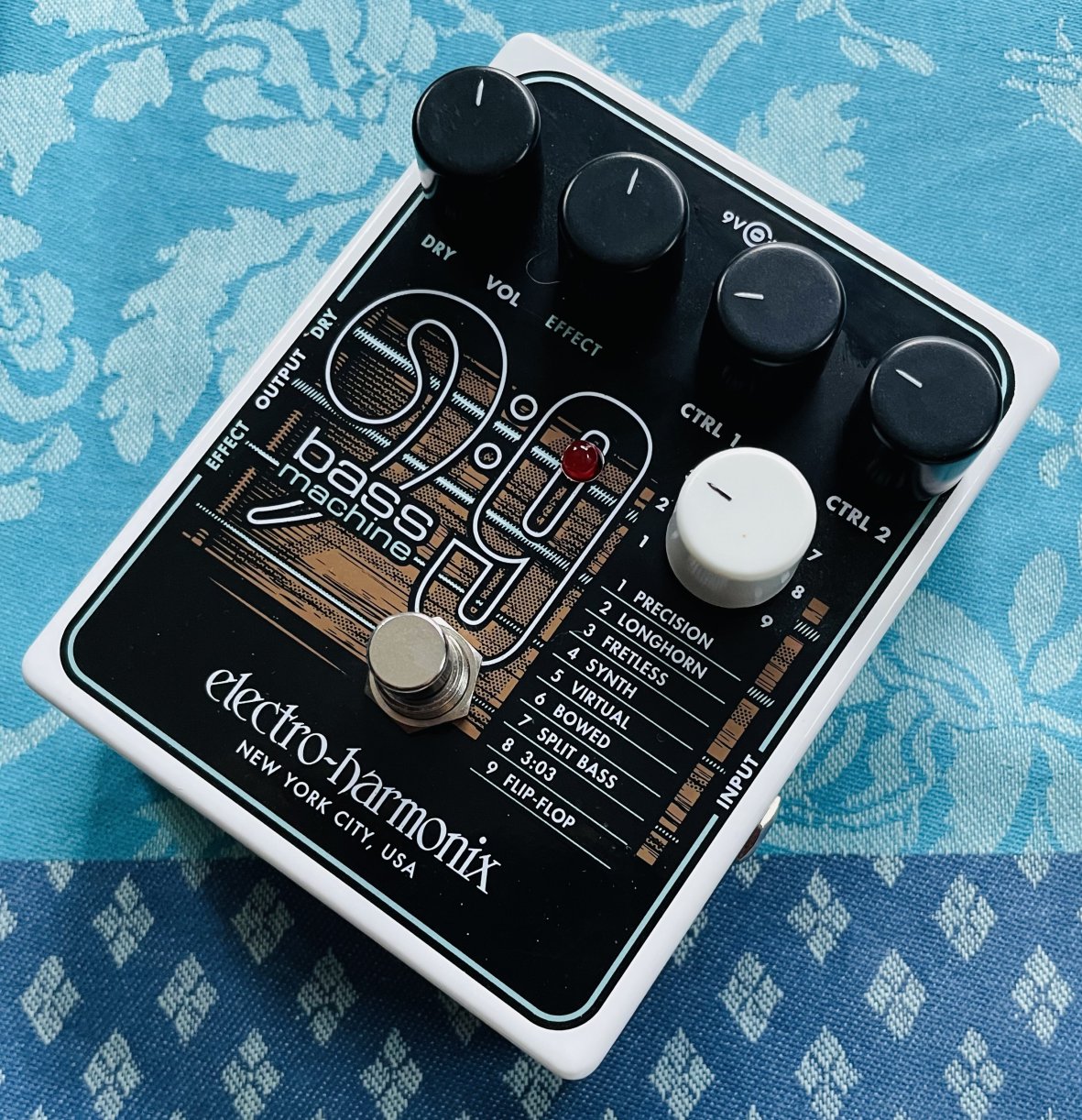 Pédale simulation de basse Electro-Harmonix Bass Machine n°9202310147687, alim