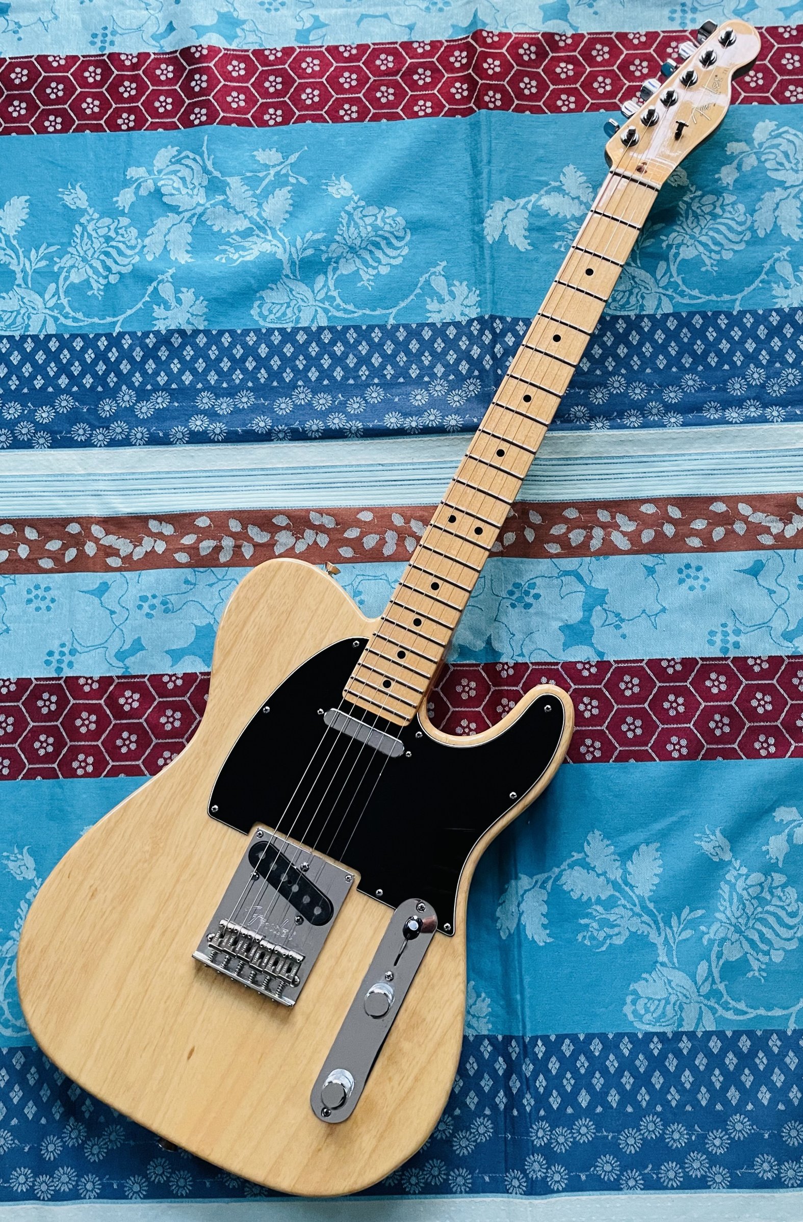 Guitare électrique Fender American Standard Telecaster Maple fingerboard natural ash n°US15104408 (2016, USA), micros Custom Shop, étui Fender, modèle 0113202721
