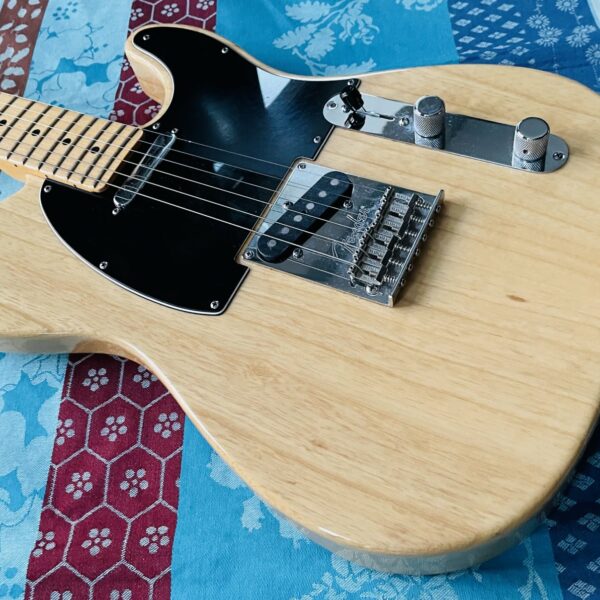 Alternative view of Guitare électrique Fender American Standard Telecaster Maple fingerboard natural ash n°US15104408 (2016, USA), micros Custom Shop, étui Fender, modèle 0113202721