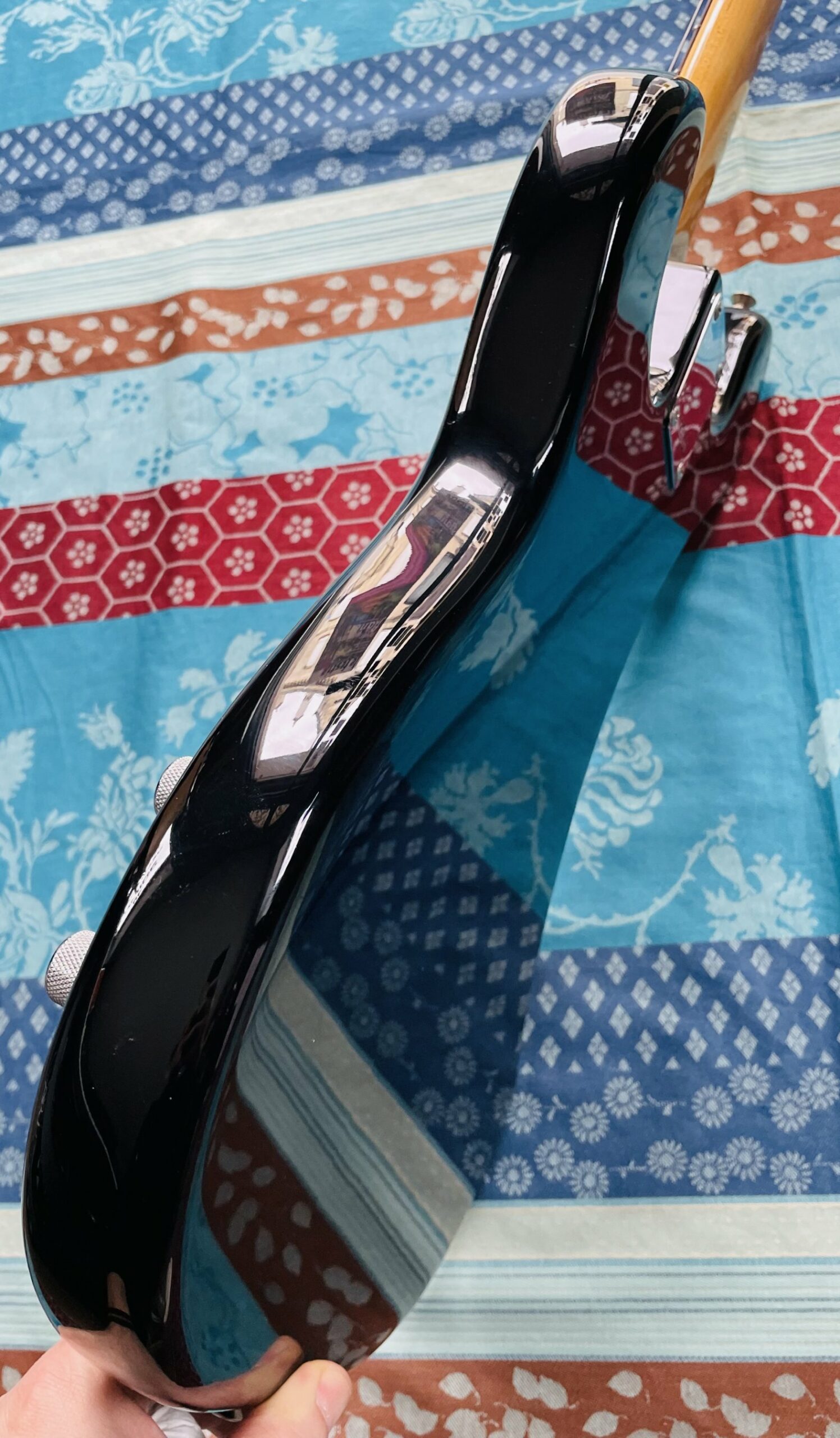 Basse électrique Fender American Vintage II 1960 Precision Bass black n°V2323798, modèle 0190160806, étui d’origine, accessoires complets et certificat, révision Thébé Lutherie (2026) – Image 6