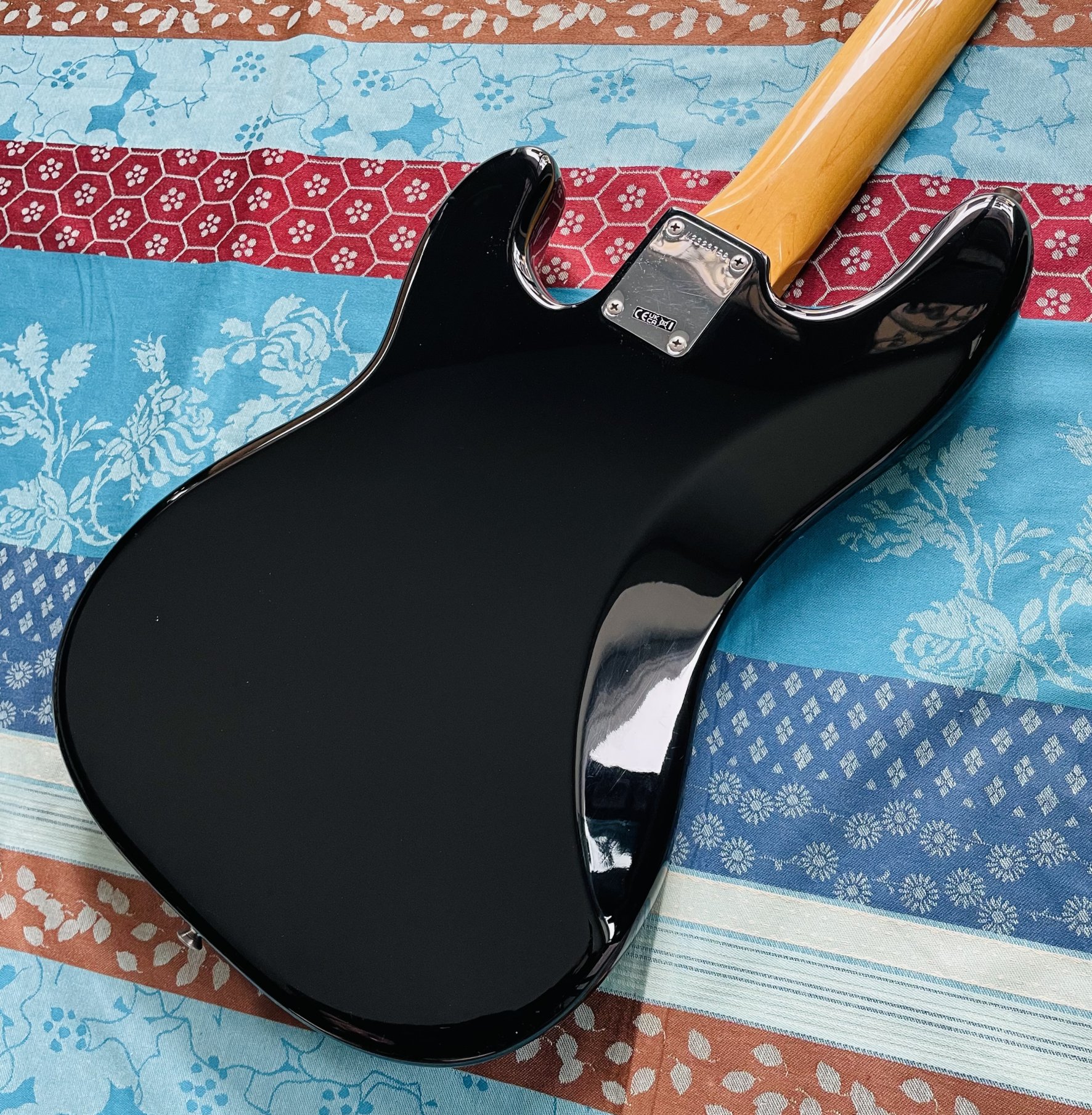 Basse électrique Fender American Vintage II 1960 Precision Bass black n°V2323798, modèle 0190160806, étui d’origine, accessoires complets et certificat, révision Thébé Lutherie (2026) – Image 9