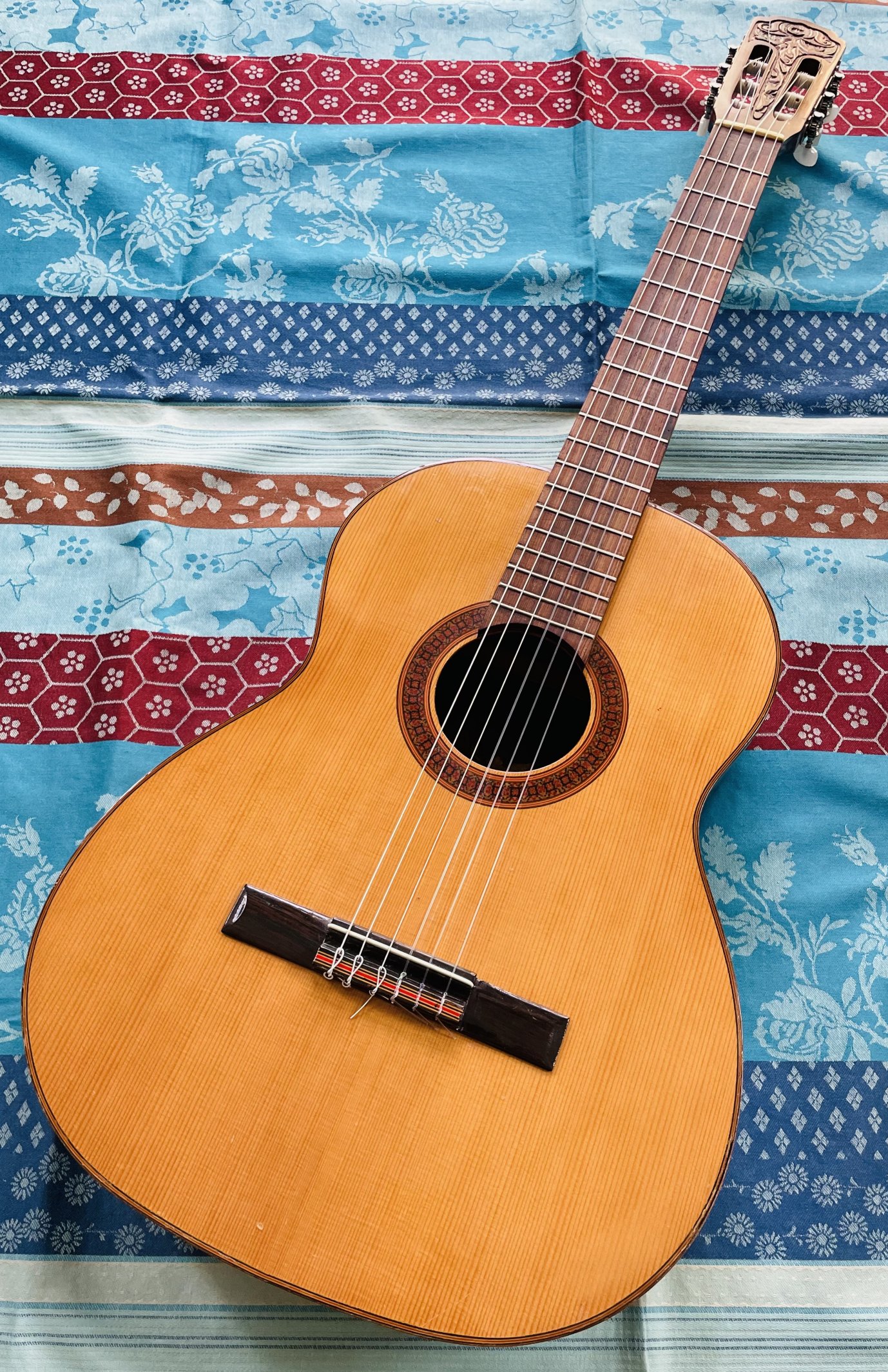 Guitare classique Brésilienne Giannini AWN71 (1976, Brésil), cordes neuves