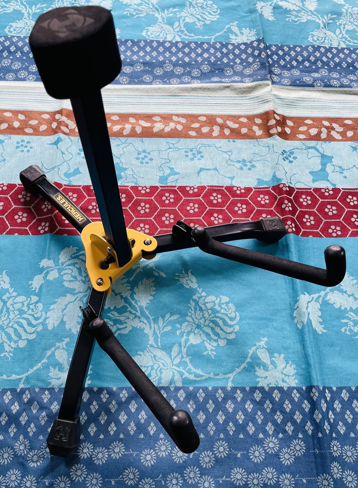 Support guitare Hercules GS401B