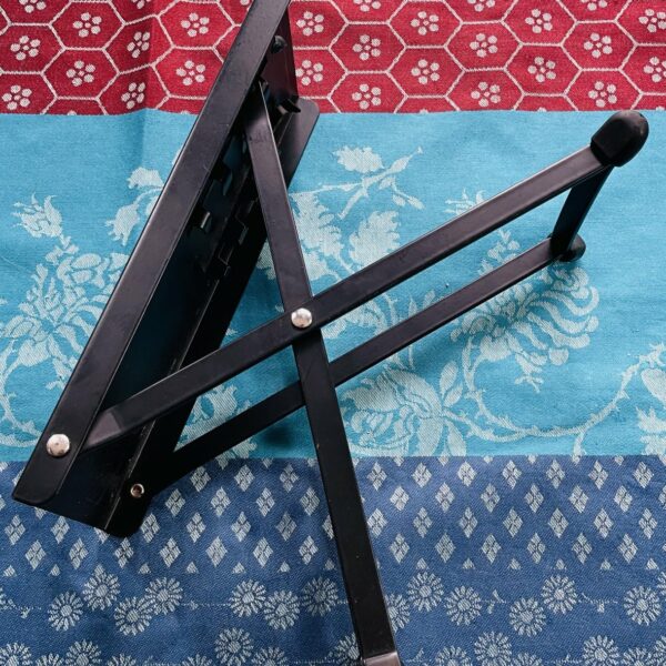 Alternative view of Repose pied