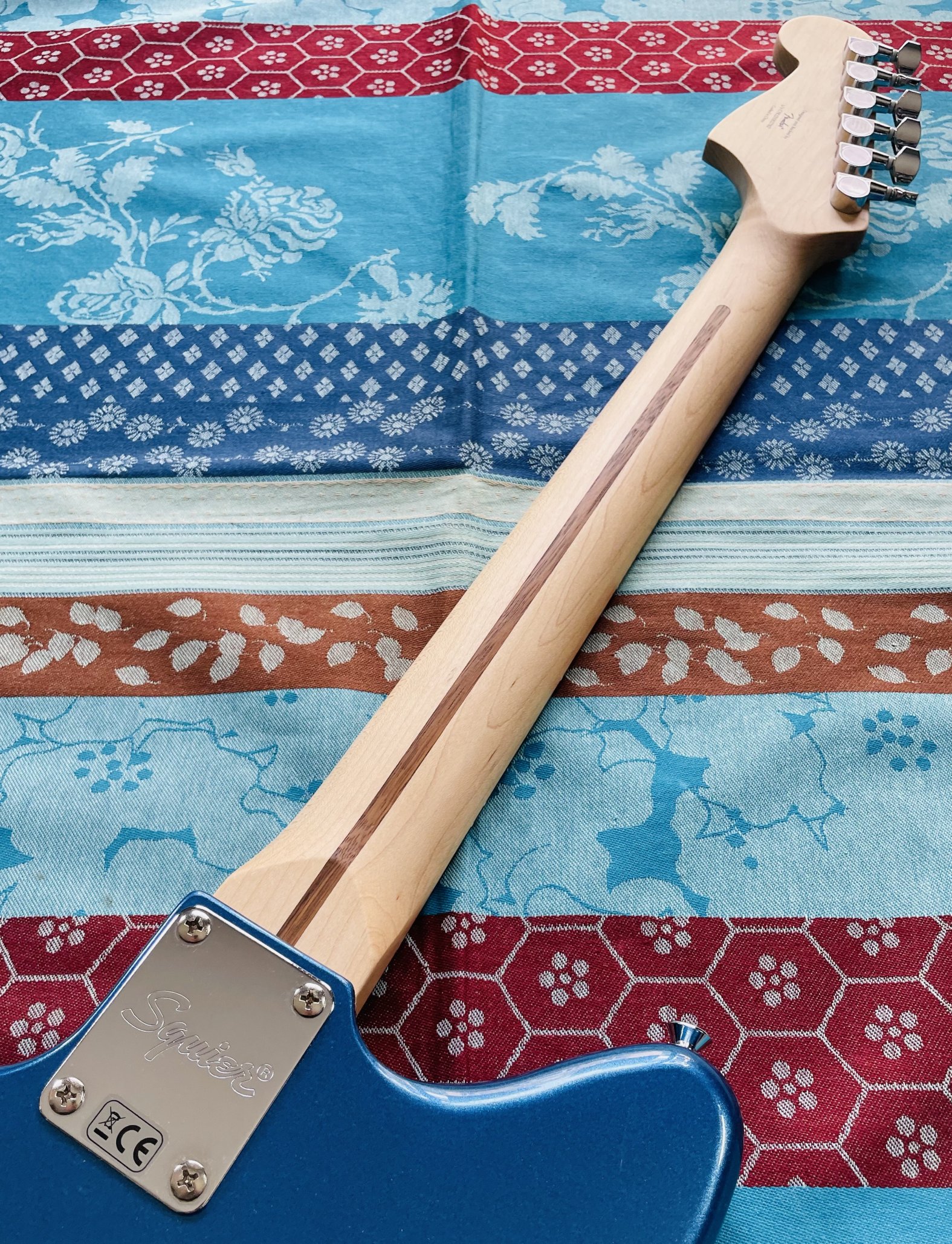 Guitare électrique Squier Jazzmaster Affinity Lake Placid Blue n°CYKJ21002762, pochette notice et clé – Image 7