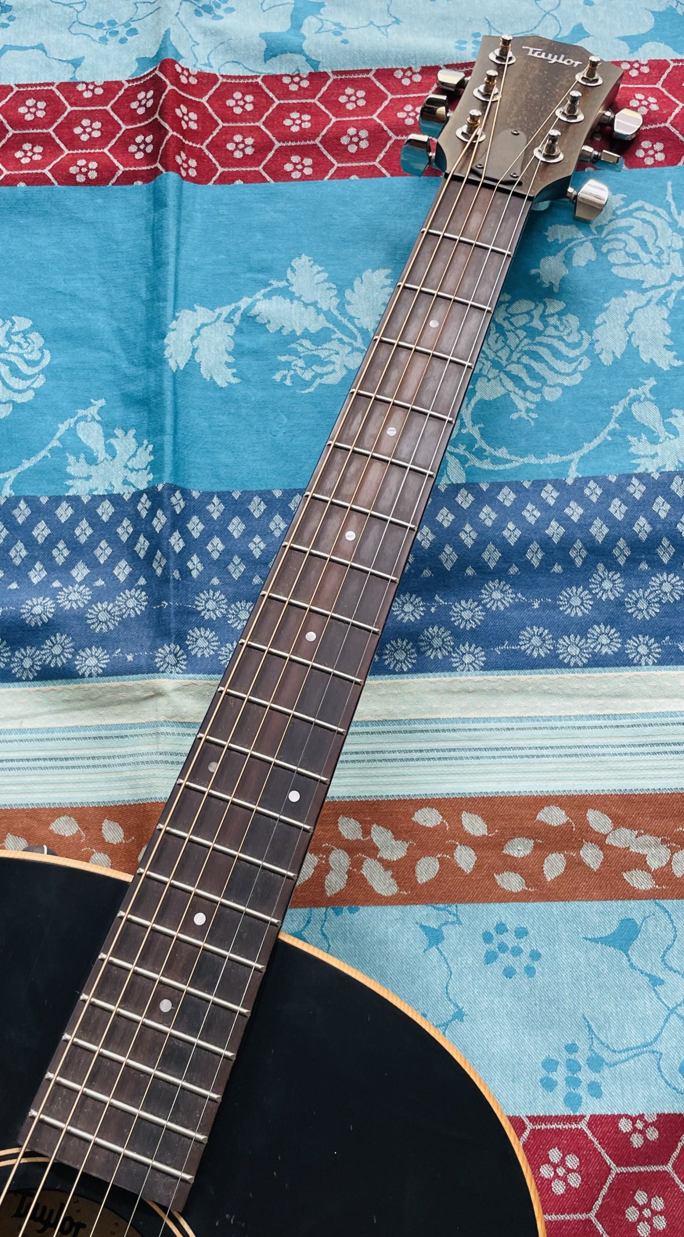 Guitare électro-acoustique Taylor AD17e Blacktop n°1206011017, housse Taylor Aerocase – Image 3