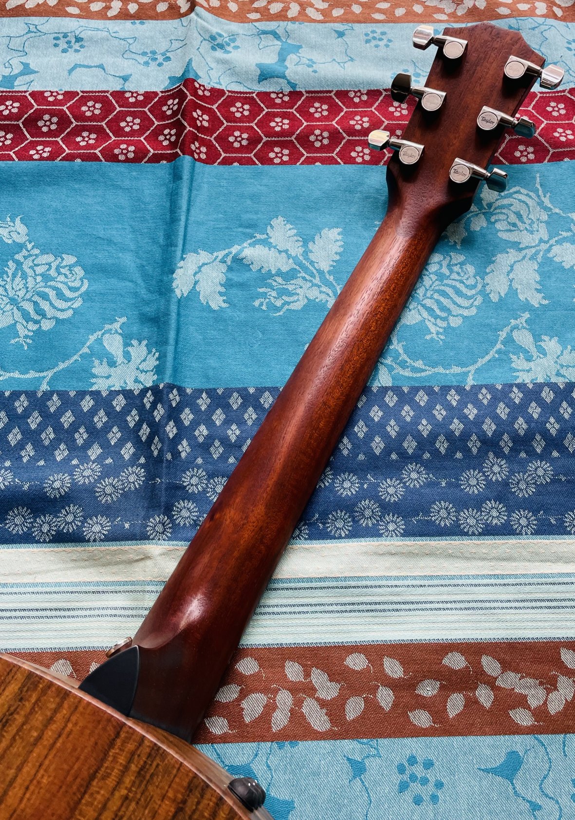 Guitare électro-acoustique Taylor AD17e Blacktop n°1206011017, housse Taylor Aerocase – Image 8