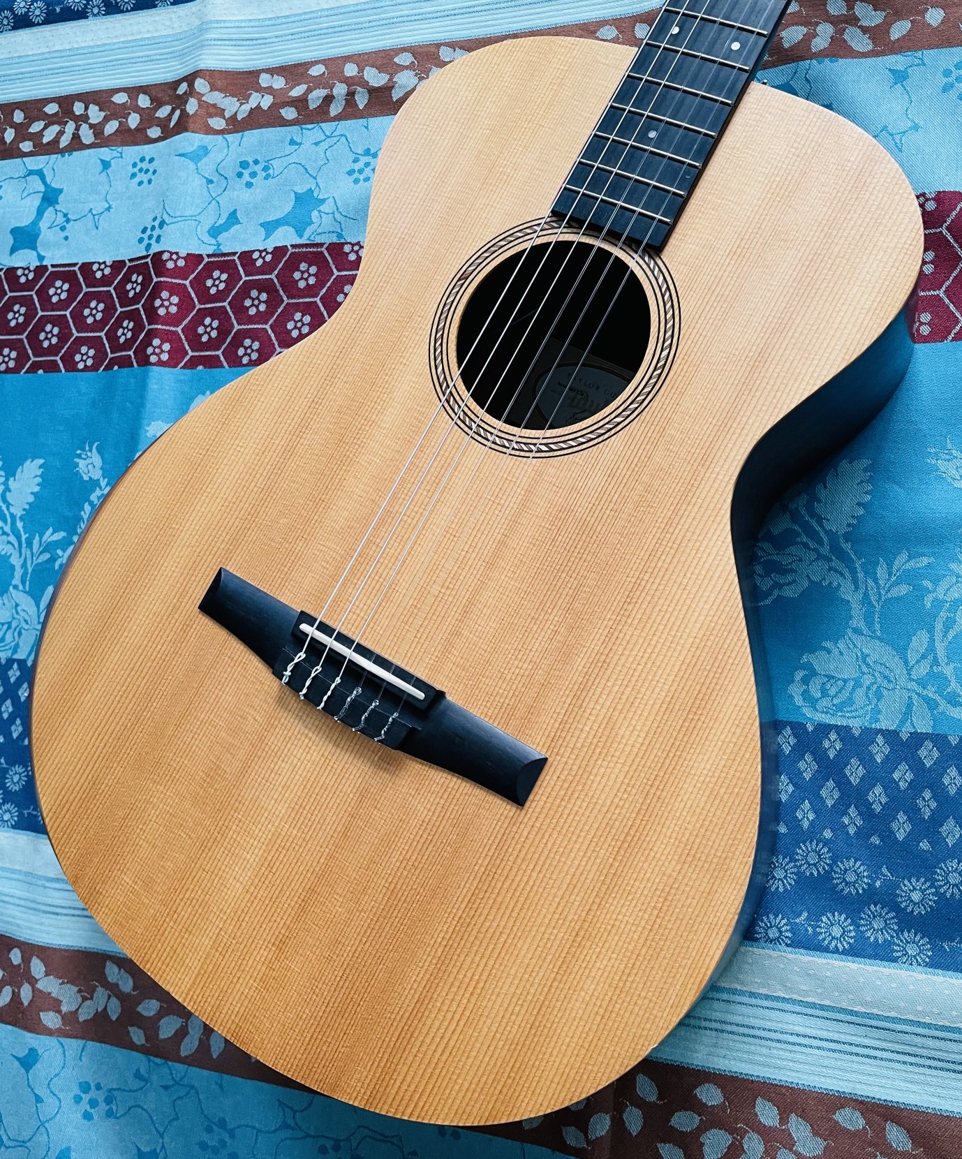 Guitare électro-acoustique Taylor Academy 12e Natural n°2106057422 (Mexico), housse Taylor, cordes neuves posées, réglage luthier – Image 3