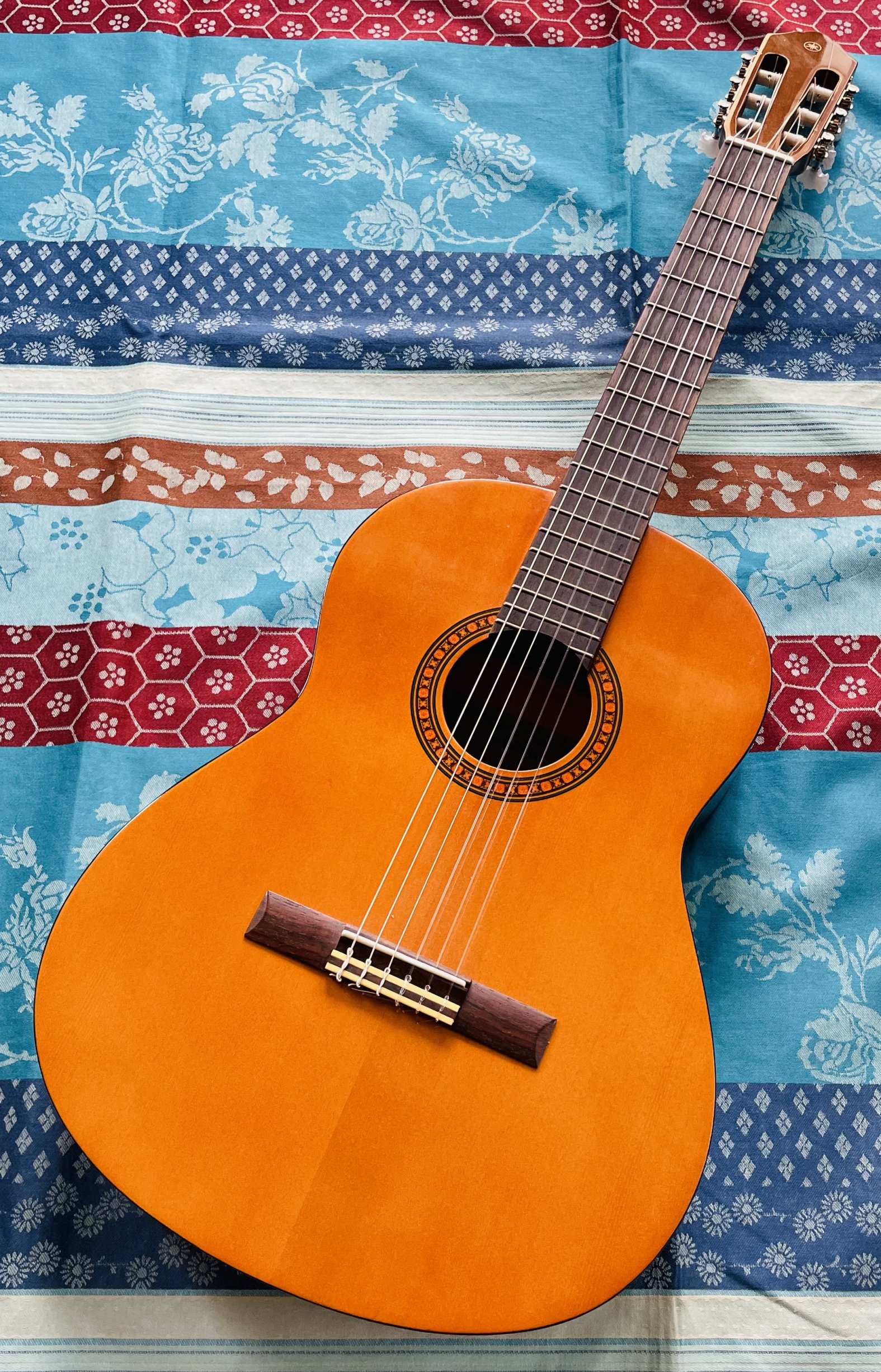 Guitare classique Yamaha CS40 n°HL0265480, housse Tobago