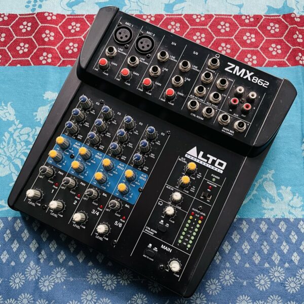 Alternative view of Table de mixage analogique Alto ZMX 862 n°UT14121011647545, carton, alim, notice