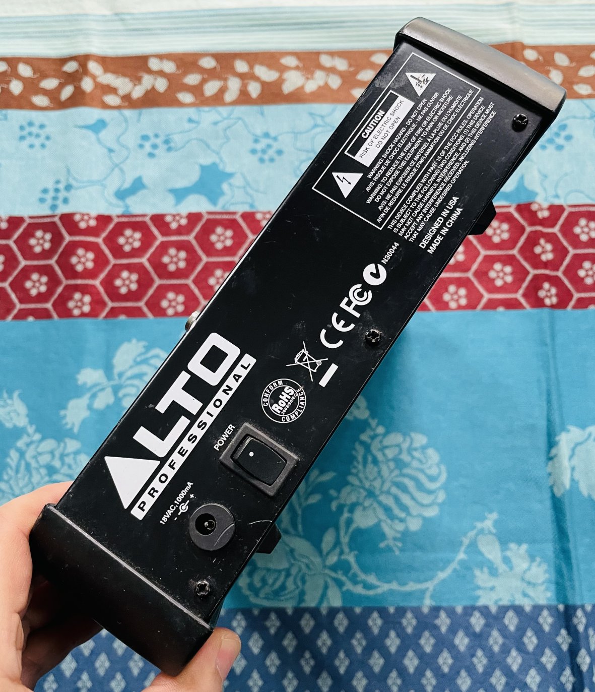 Table de mixage analogique Alto ZMX 862 n°UT14121011647545, carton, alim, notice – Image 5