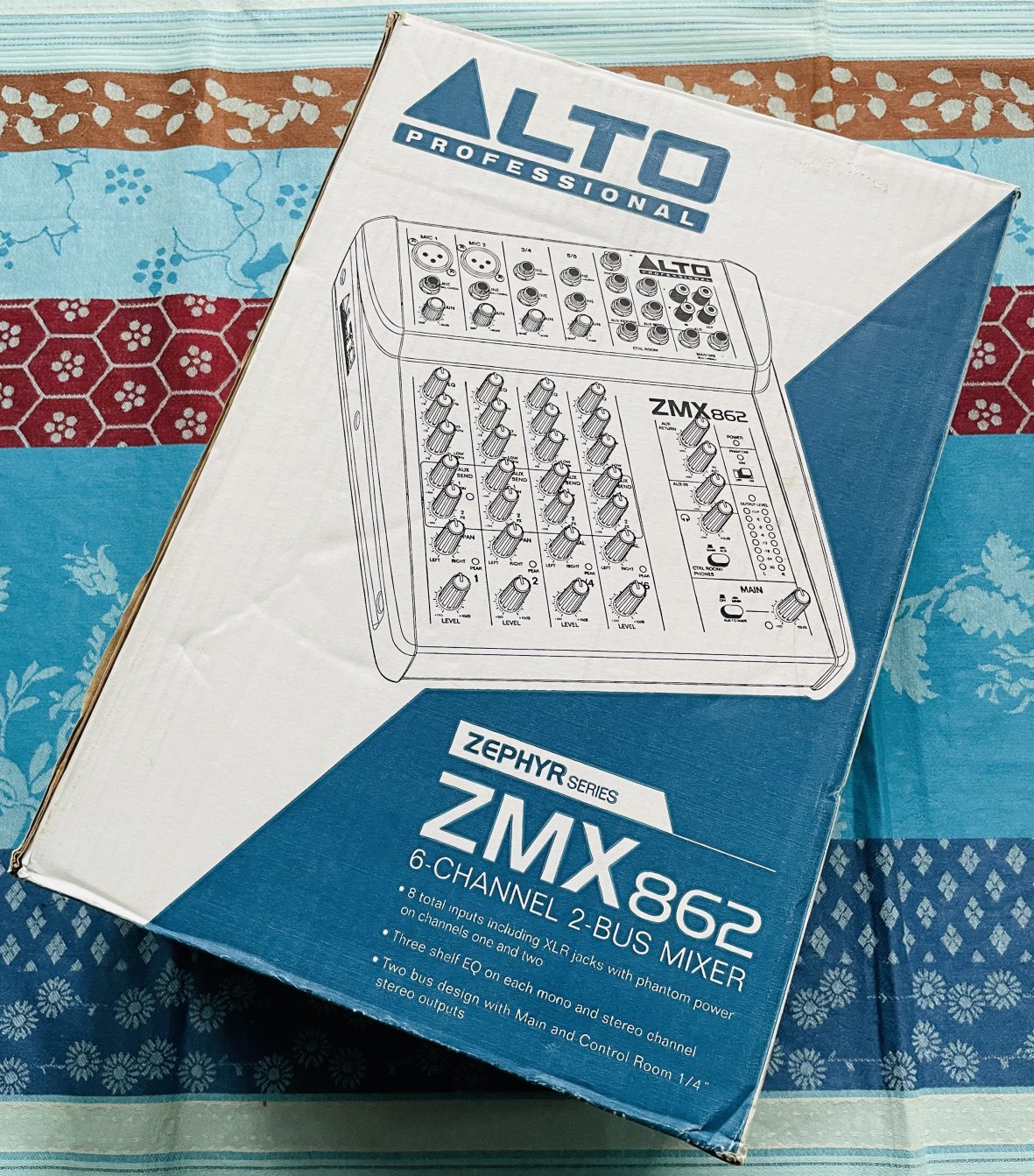 Table de mixage analogique Alto ZMX 862 n°UT14121011647545, carton, alim, notice – Image 6