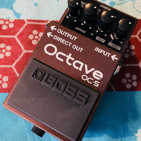 Pédale octaver Boss OC-5 n°4232917.99, boite d’origine